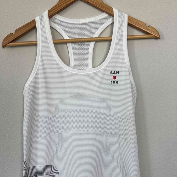 Lululemon Sz6 Tank Top White Swiftly Racerback Special Edition San Diego 10k Run - Picture 3 of 8